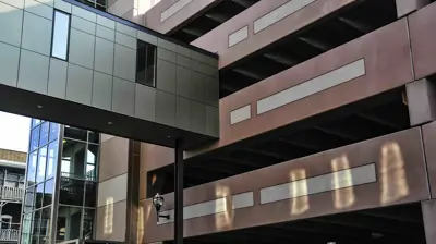 Saint Albans State Office Building Photo